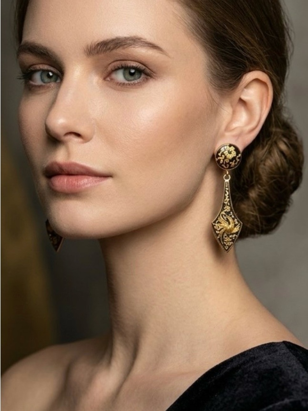 Elegant Vintage Gold Filigree Drop Post Earrings - Women Jewelry